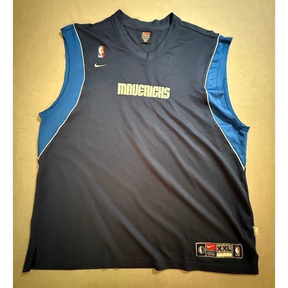 Vintage‎ Nike NBA Dallas Mavericks Sleeveless Basketball Jersey XXL Blue Blank.